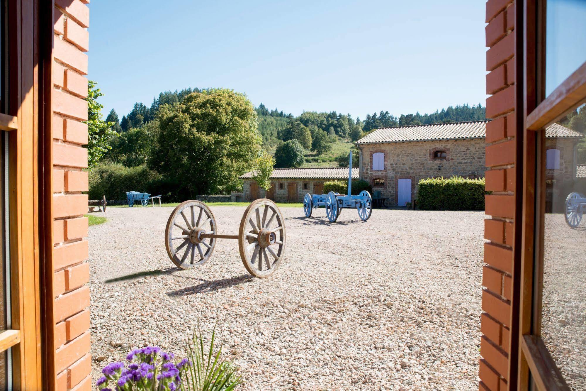 Отель Domaine De La Plagnette Les Salles Экстерьер фото